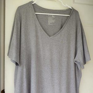 Women's gray t-shirt. By Terra&Sky. Size3X